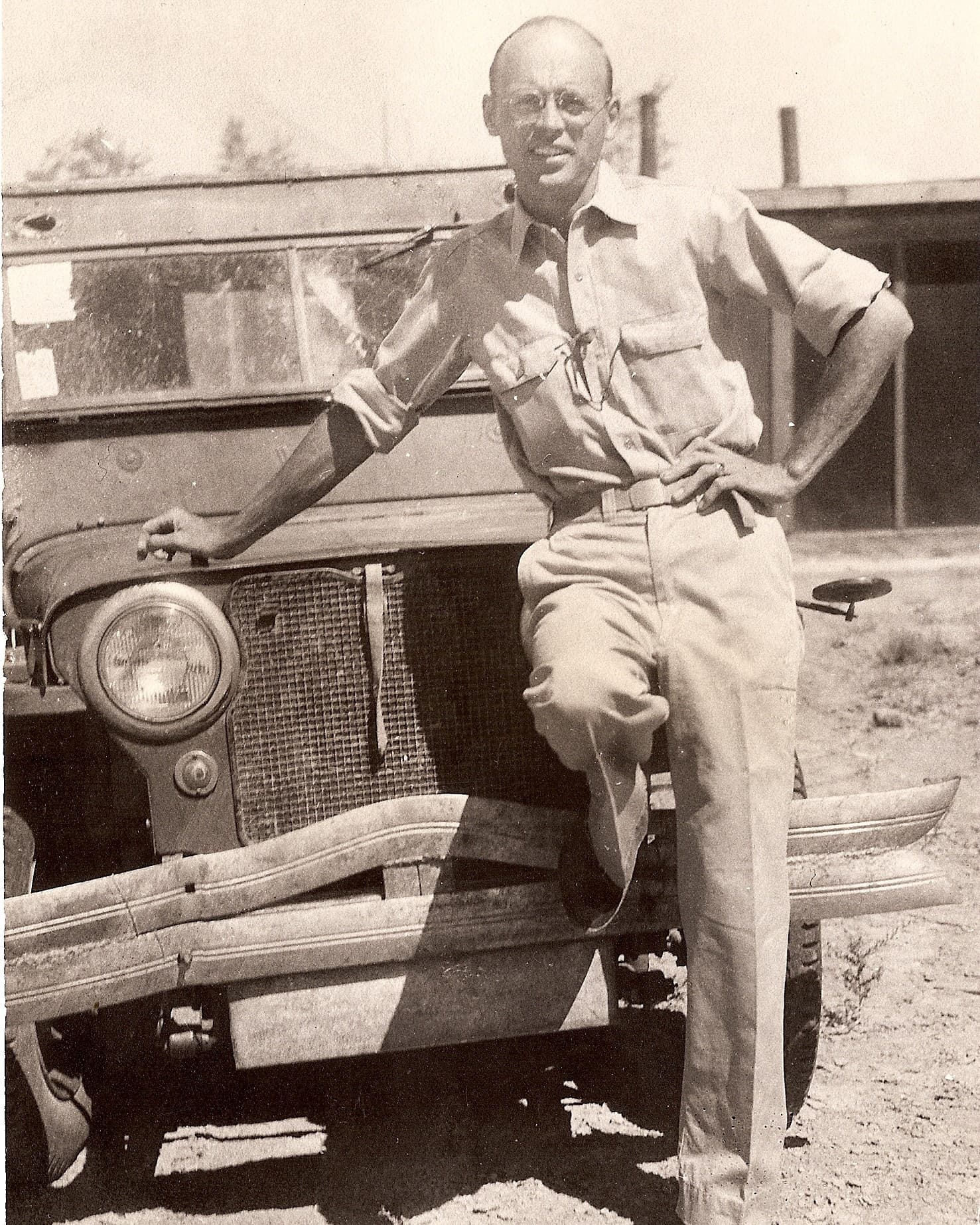 Charles A. Steen, the day after his Mi Vida discovery, 1952. Photo: Andrew K. Steen, via Wikimedia Commons (CC BY-SA 3.0).